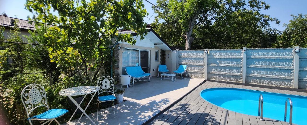 Morii Lake Pool Villa Bucarest Exterior foto